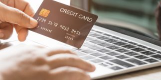 dカード ゴールドを持つメリットとは？ デメリットも合わせて解説<span style='color:#999999;font-size:50%;'>　[PR]</span>