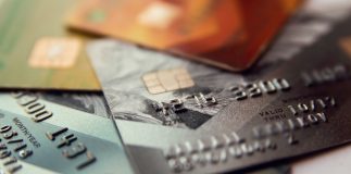 デポジット型ライフカードとは？ クレカとの違いやメリット・デメリットを紹介<span style='color:#999999;font-size:50%;'>　[PR]</span>