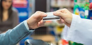 クレジットカードの家族カードとは？ メリットや注意点、活用方法を紹介<span style='color:#999999;font-size:50%;'>　[PR]</span>