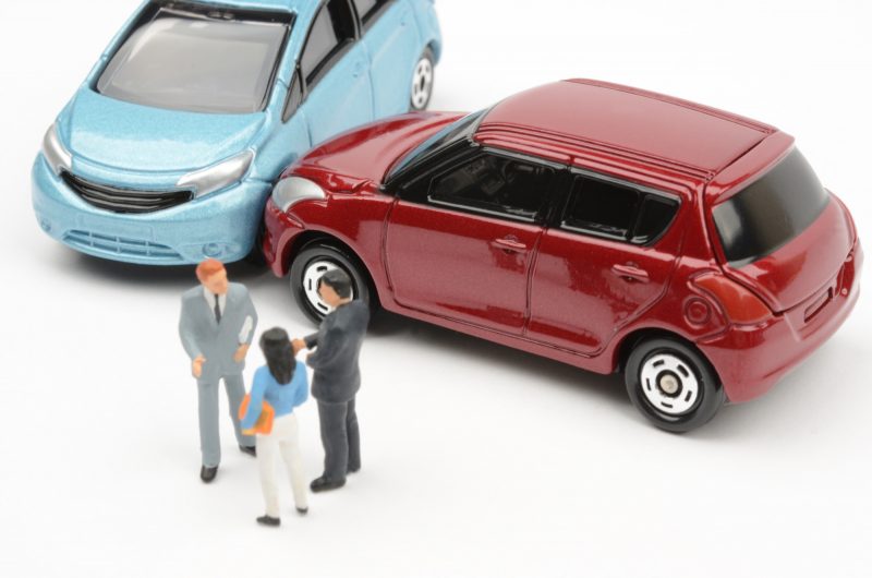 「自動車でもらい事故」　保険会社が示談交渉できない場合ってどんなとき？
