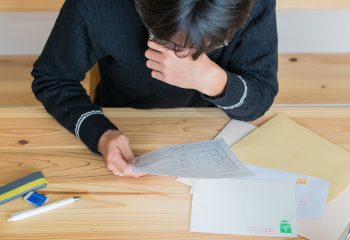 奨学金が返済できない・・中には破産申請も？　奨学金を借りる時の利率ってどのぐらい？