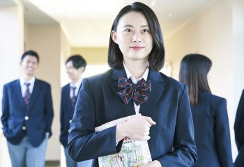 大学生の子供を持つ親が気になる奨学金のお知らせ　奨学金を受け取るまでのスケジュールを知ってますか！？