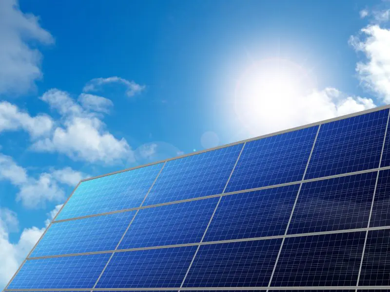 身近な電気の話　㊴太陽光発電が80％?!
