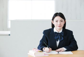 進学を諦めざるおえない低所得世帯の子どもが最後に頼る教育資金貸付制度を知っておこう。