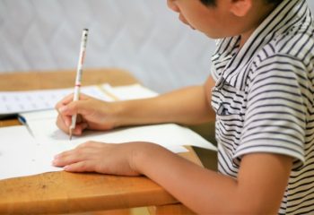 習い事なにしてる？ いくらかかる？ 今どきの学校外教育費事情