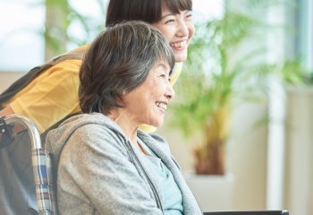 65歳以上の人の介護保険料は住む場所で約3.3倍も違う！なぜ？