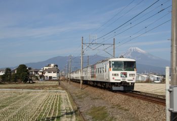 密かなブーム？都心から観光地まで乗り換えなしで行けちゃう便利な特急列車の旅