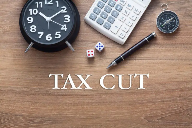 サラリーマンが、今すぐできる4つの節税方法。いまさら聞けない「ふるさと納税」について。