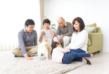 親子でもなかなか話す機会が少ない「お金のこと」一緒に考えることで、意外と簡単に問題が解決することも？