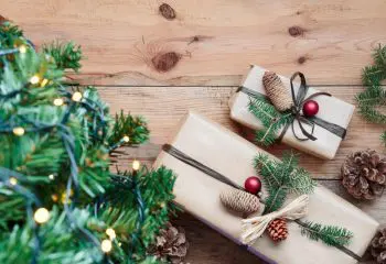 女性が1番お金をかけるクリスマスプレゼントのお相手は恋人、それとも自分？みんなはどんなプレゼントを用意しているの？