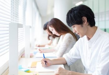 奨学金の保証制度が変わって学生の負担が増えるって本当？