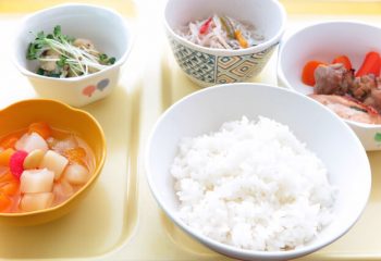 入院した際の「食費」や「居住費」の負担を軽減するしくみ