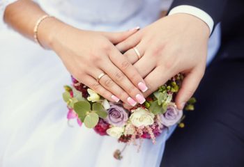 結婚式を挙げない「ナシ婚」って一体なに