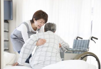 介護が不安…介護経験者から実態を学んでおこう(1)