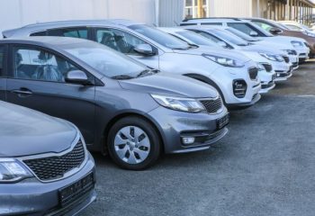 車の購入や車検のときにかかる「自動車重量税」どれくらいかかるの？