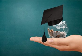 2020年進学者から変わる奨学金制度。対象者と注意点は？