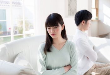 夫が突然「会社を辞めて起業する」と宣言！妻の年金や健康保険はどうなる？