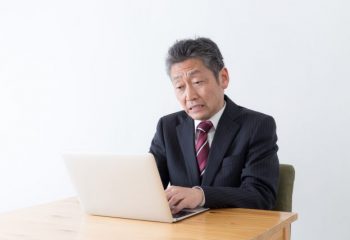 65歳以降も働く場合、年金を繰り下げ受給した方がいい？　