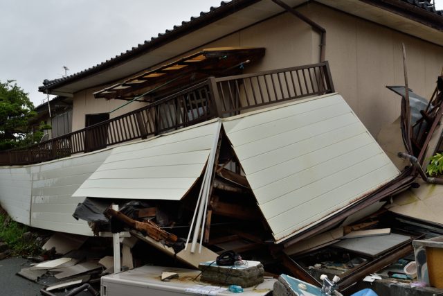 自然災害で家が倒壊したらどうする 生活再建のための 被災者生活再建支援制度 とは ファイナンシャルフィールド