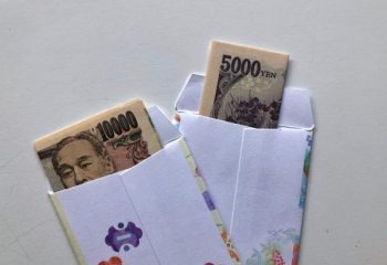 小学生に1万円は高い？お年玉はいくらが妥当なのか。お年玉にまつわるトラブルも発覚？