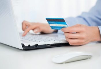 クレジットカードを不正利用された時にすぐやるべきこと