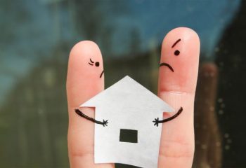 共働きなので、夫婦で住宅ローンを組んだけれど…もし離婚したらどうなるの？