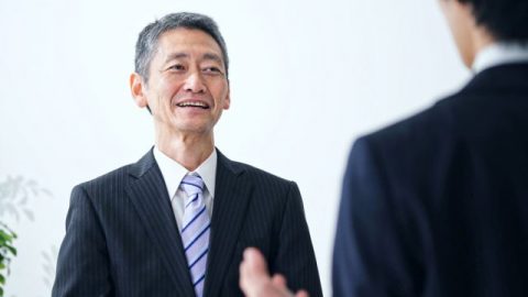 みんなはいつまで働きたい？ 働くシニアは仕事に満足している？ シニアが仕事に不満な点は「賃金」