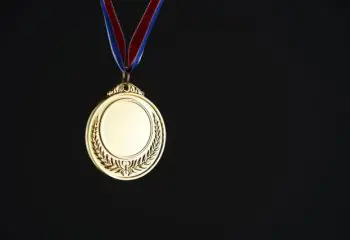 オリンピック金メダルの素材は、やっぱり純金製？