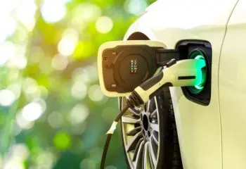 電気自動車（EV）のメリット、デメリットとは？