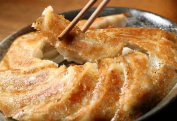 子育て世帯は家族で餃子を作ってた？4月の緊急事態宣言下での夕食メニューの変化とは