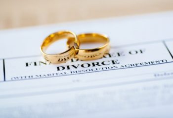 やっぱり気になる結婚や離婚の状況。令和元年はどうだった？