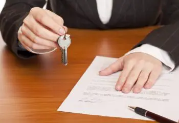 リースバックってなに？仕組みや注意点を解説