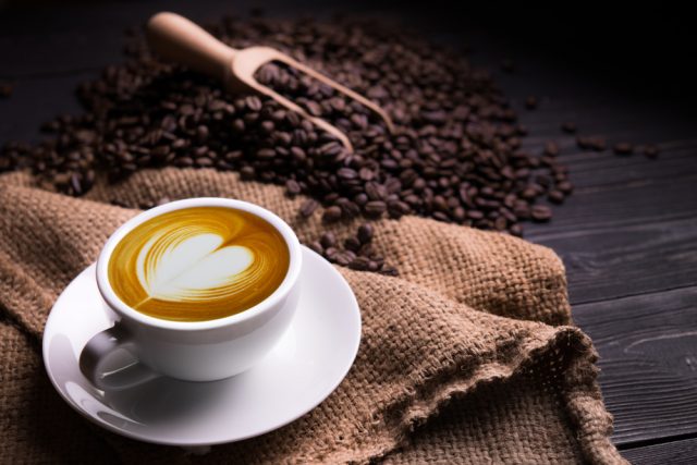 コーヒーを毎日飲む人はどれくらいいるの？人気の飲み方は？コーヒー好きが多い地方は？