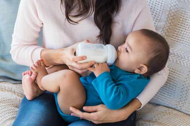 赤ちゃんがいる家庭の備蓄・災害対策は？ 便利な液体ミルクは価格でつまずく人も