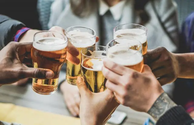 10月1日からの酒税率改正でビールが値下がり、新ジャンルが値上げ。ビールを買う人は増える？