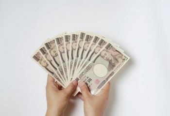 10万円の特別定額給付金、みんなの使い道は？いくらくらい使っている？