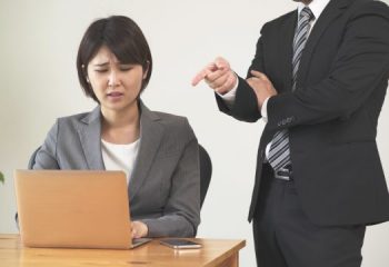 パワハラ防止法が強化、どうなるの？どんな言動がパワハラにあたる？