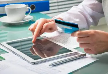 レイクの返済が遅れたら起こることとは？ 返済遅れを防ぐ方法も解説！