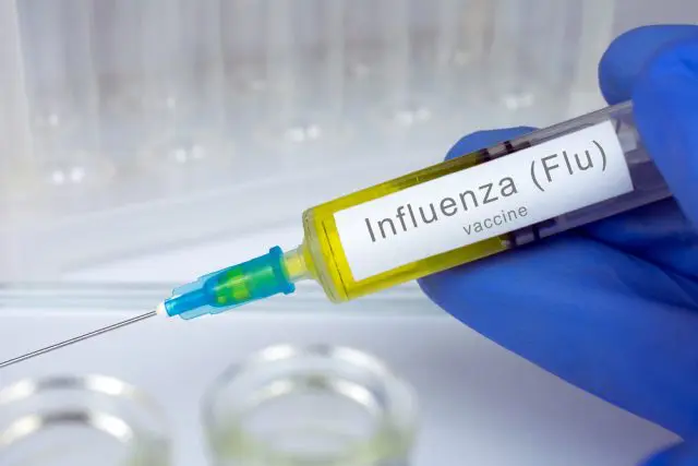 インフルエンザの予防接種を受けたいパパ・ママは昨年比2割増！新型コロナとの同時流行に備えたい人も