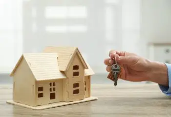 リースバックした物件の買い戻しはできる？買い戻しの価格と契約時の注意点を解説