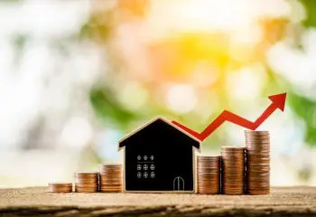 住宅ローン借り換えの際に悩む金利タイプ。固定金利型を選択したほうが良い場合って？