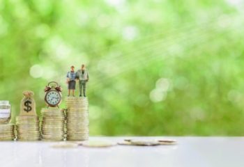 年収1000万円の会社員。年金は将来いくらもらえる？