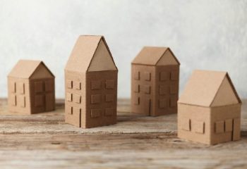 住宅ローンの借入可能額は年齢によって変わる？住宅ローンの金額を年代別に調査！