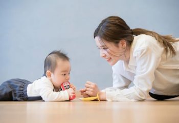 育児休業中の厚生年金保険料免除。将来の年金額への影響は？