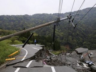 自然災害の被災時には、復旧への行動を早く