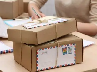 郵便法改正で生活はどう変わる？ 個人事業主やフリーランスが気を付けること