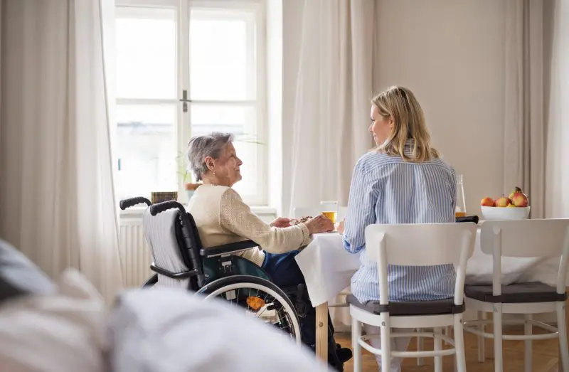 まだ介護施設入居は早いけど知っておきたい「高齢者の住まいの選び方」とは？