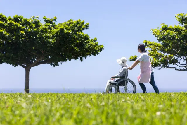 介護をしてくれている息子の嫁にも財産を残したい。遺言書の作成ポイントとは？