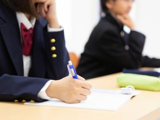 高等学校等就学支援金制度が利用できる収入の目安とは？