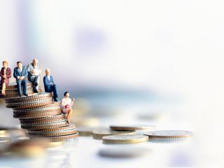 「年金生活者支援給付金」とはどんな人がいくらもらえる制度？